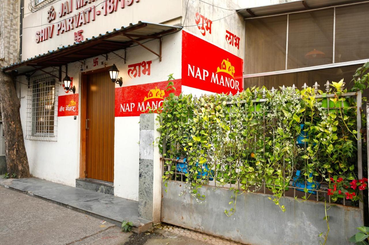 Nap Manor Hostels Mumbai Exteriör bild